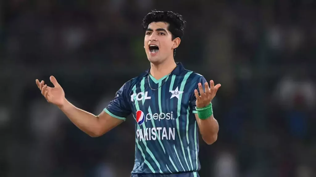 List Of Fast Bowlers Under 6 feet In Height  