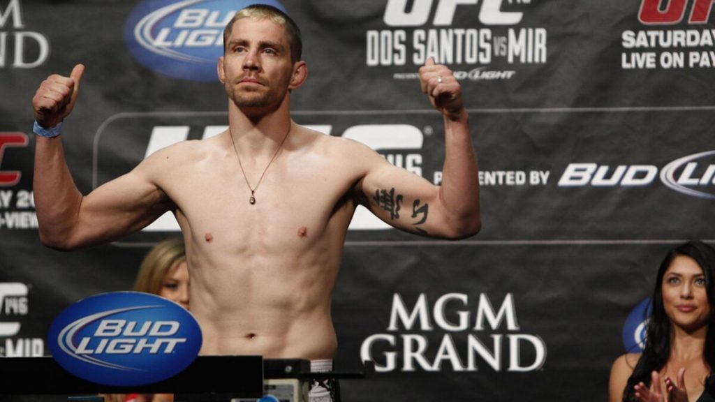 12 MMA Fighters With Insane Muay Thai Techniques  