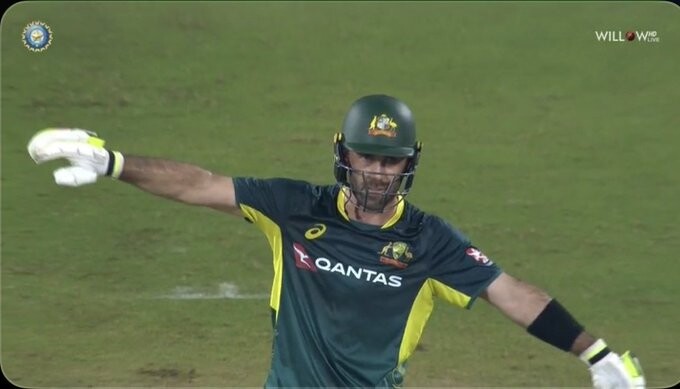 Glenn Maxwell Steals Show as Australia Hunts India's 223  