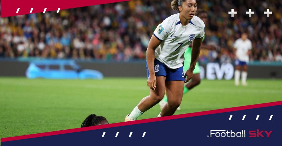 लॉरेन जेम्स के उपर किया गया दुर्व्यवहार  