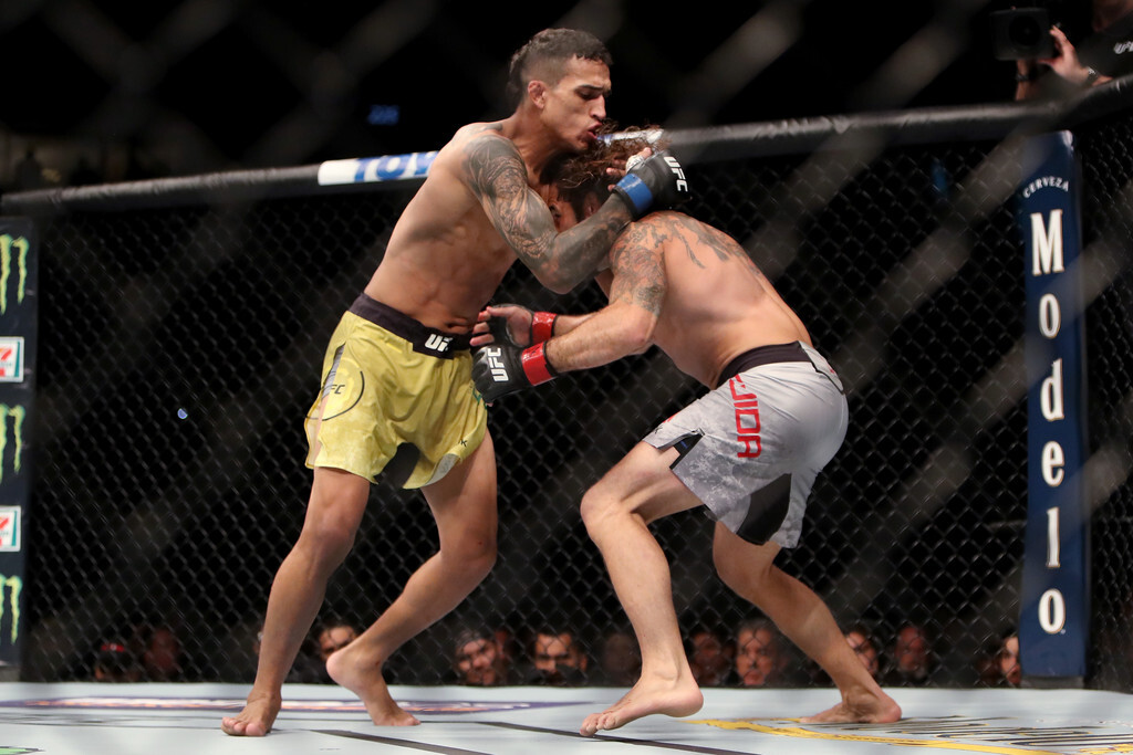 Charles Oliveira's 10 Best Performances In The UFC  