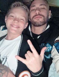 Neymar Jr. biography - The Uncrowned Prince  