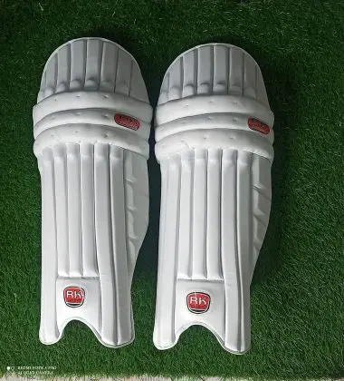 Top 10 Best Cricket Batting Pads For safe & fun matches  