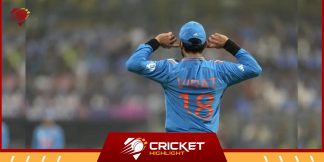 जब फैंस ने कहा 'कोहली को बॉलिंग दो', देखें विराट का रिएक्शन  