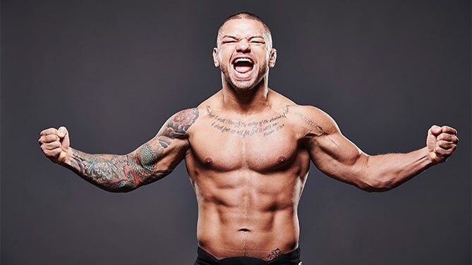 12 MMA Fighters With Insane Muay Thai Techniques  