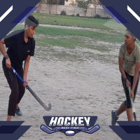 मेरठ की बेटियों का हॉकी में बढ़ा रुझान, नए मैदान में खिलाड़ियों की बड़ी संख्या  