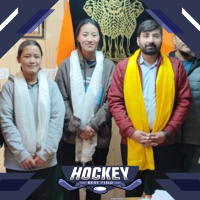 आइस हॉकी महिला टीम में दो हिमाचली खिलाड़ी, हुआ सम्मान  