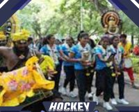 जूनियर महिला टीम का बेंगलुरु एअरपोर्ट पर जोरदार स्वागत  