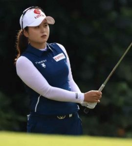Top 10 Hottest Female Golfers in the world of 2023!  