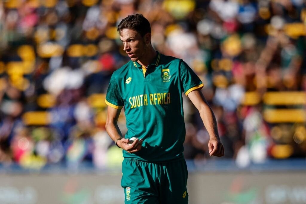 South Africa Wins 5th ODI against Australia To Seal Series  