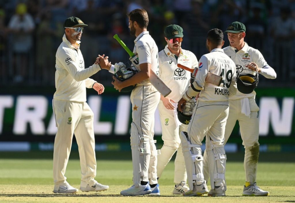 Can Pakistan Rise from Ashes in Melbourne Test?  