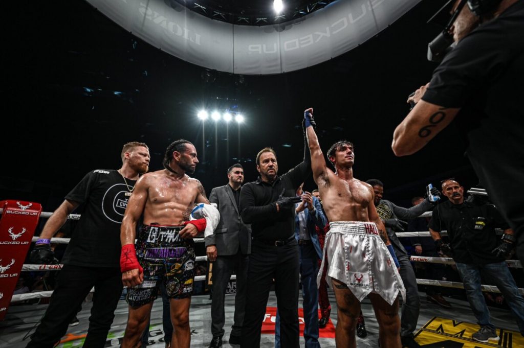 Tate's prison cell live stream stunt draws mixed response  