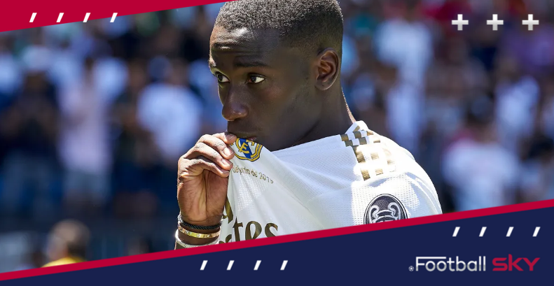 फेरलैंड मेंडी के लिए 250 मिलियन यूरो खर्च कर सकता है PSG  