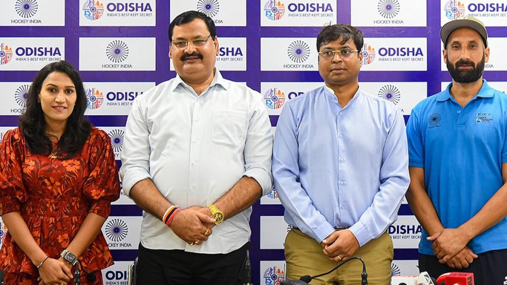 Sardar Singh To Train Men Sub-Junior Hockey Group  