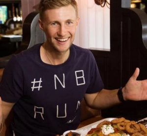 Top 10 legendary cricketers and their favourite food item  