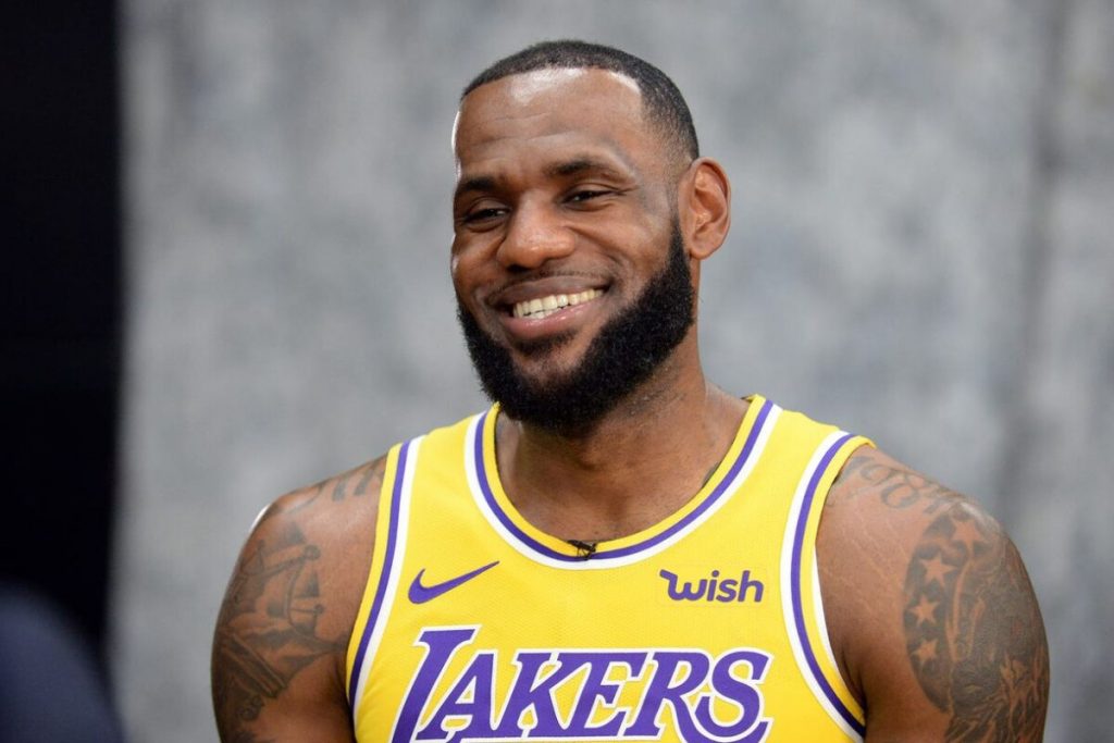 Listing The Top 10 Unicorns in NBA History  