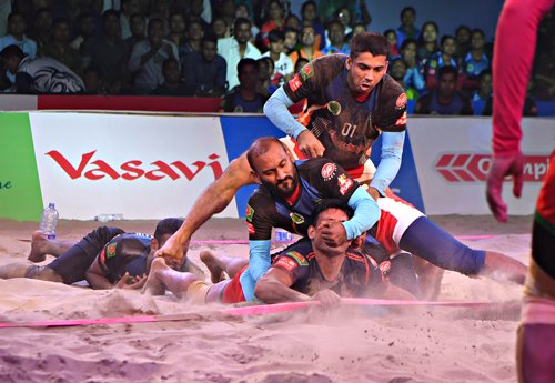 पंचकुला में पुलिस द्वारा कबड्डी आयोजित, नशा छोड़ने की सलाह  