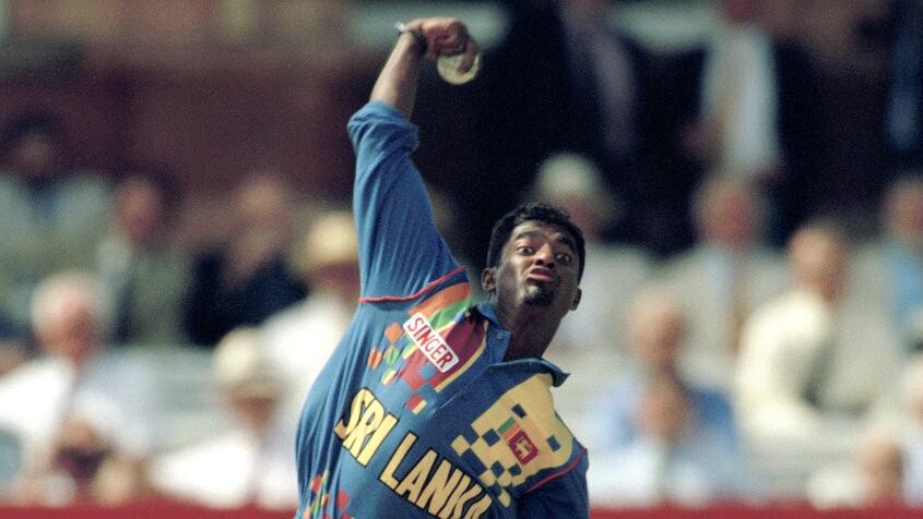 Shane Warne vs Muttiah Muralitharan. Who is Best?  