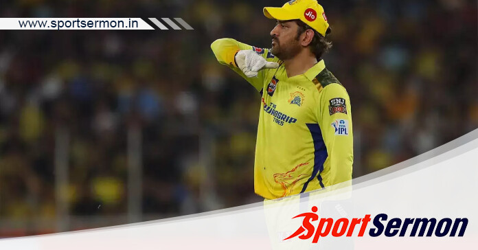 Spotted: MS Dhoni driving his spacious Rolls Royce Car  