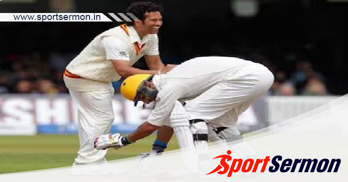 When Yuvraj Singh Touched Sachin's Feet  