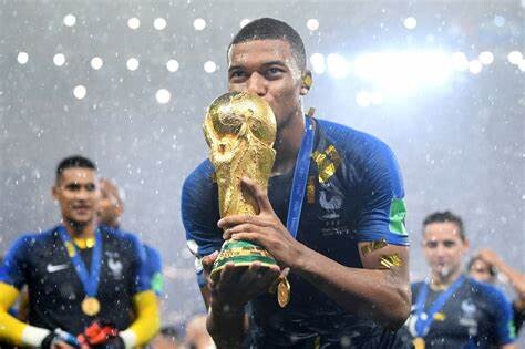 Kylian Mbappé Biography: All About The Rising Star Kylian Mbappé Biography: All About The Rising Star