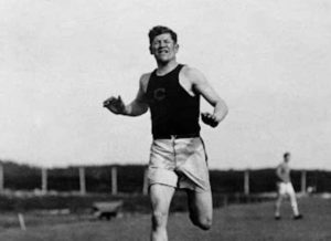 Top 10 legendary important NFL Players in history!  