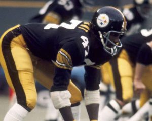 Top 10 legendary important NFL Players in history!  