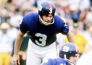 Top 10 legendary important NFL Players in history!  