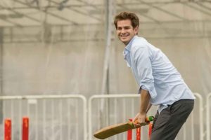 Popular Hollywood actors who love the sport cricket  