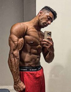 Top 20 most popular fitness influencers India  