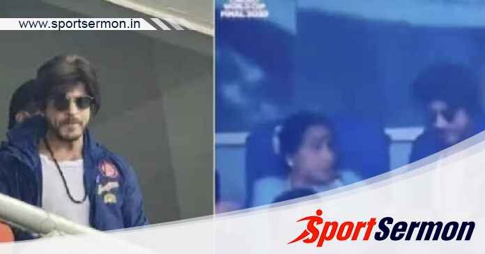 Watch: Shah Rukh Khan assists Asha Bhosle during WC finals  