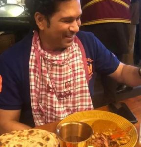 Top 10 legendary cricketers and their favourite food item  