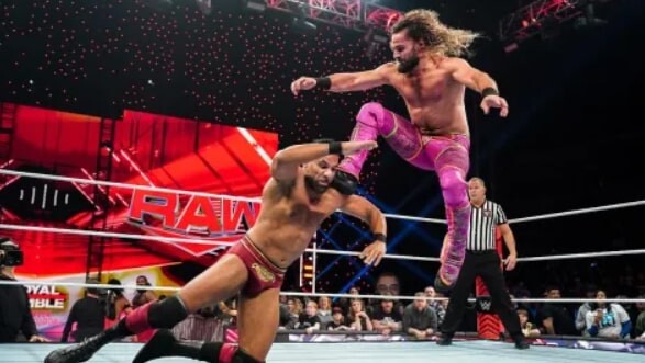 Seth Rollins Suffers Injury During WWE Raw Main Event  