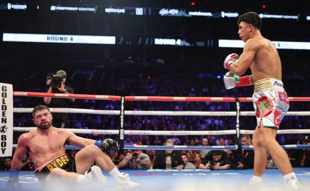 Jaime Munguia defeats Ryder to retain the WBC title  