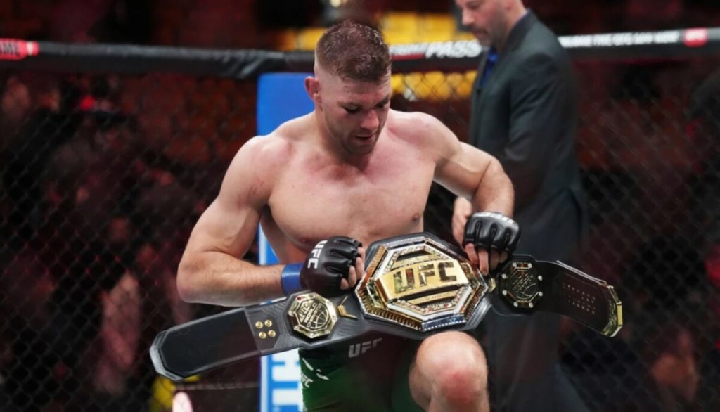 Du Plessis reveals post-fight convo with Sean Strickland  