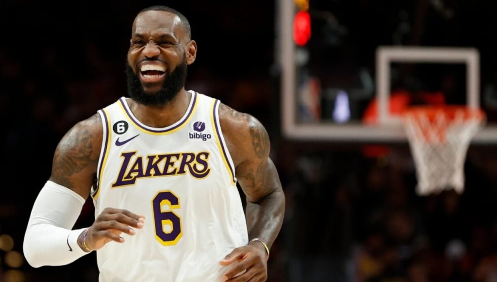 5 Fastest Players To Reach 28,000 Points In NBA History  