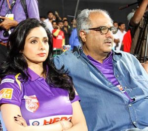 Find Out! Which Bollywood actors love cricket  