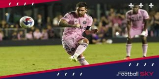 What is Free Kick in football। फुटबॉल में फ्री किक क्या है?  