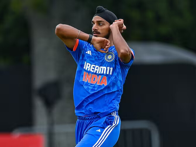 List Of Batsmen Who Can’t Bowl And Bowlers Who Can’t Bat  