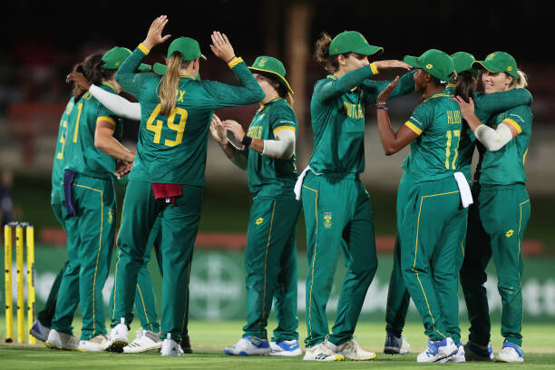 South Africa Beats Australia in Women's ODIs for First Time South Africa Beats Australia in Women's ODIs for First Time