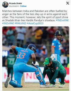 IND vs PAK: Shadab Khan ties Hardik Pandya's shoelaces  