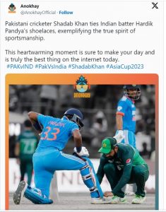 IND vs PAK: Shadab Khan ties Hardik Pandya's shoelaces  
