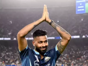 Sanjay Manjrekar urge fans to not get emotional about MI  