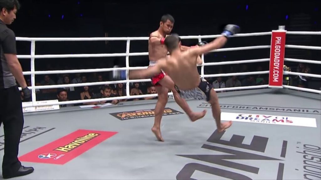 5 Powerful Sweeps-Based Muay Thai Counter Techniques  