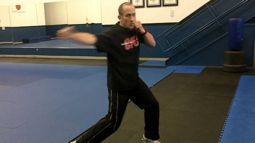 Learn These 12 Foundational Muay Thai Combinations Learn These 12 Foundational Muay Thai Combinations