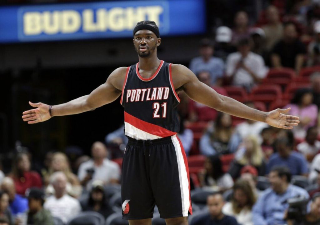 The NBA's Top 10 Largest Hand Sizes  