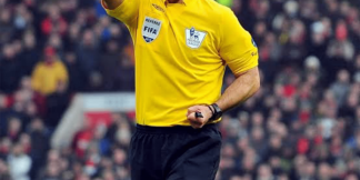 रेफरी Howard Webb ने कहा कि VAR मे अभी भी बदलाव कि ज़रूरत है।  