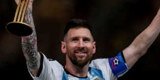 Messi पीएसजी के साथ अपना कंट्रैट् एक साल के लिए बढ़ा रहे है।  