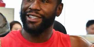 Floyd Mayweather के अगले प्रतिद्वंदी होंगे Aaron Chalmers  