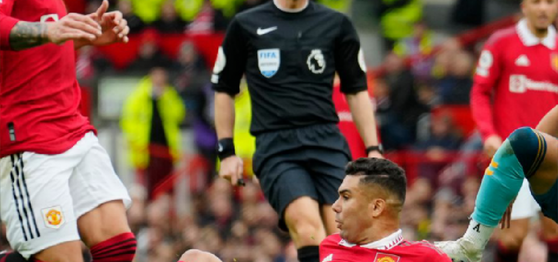 Casemiro को मैच के दौरान दिखाया गया रेड कार्ड  